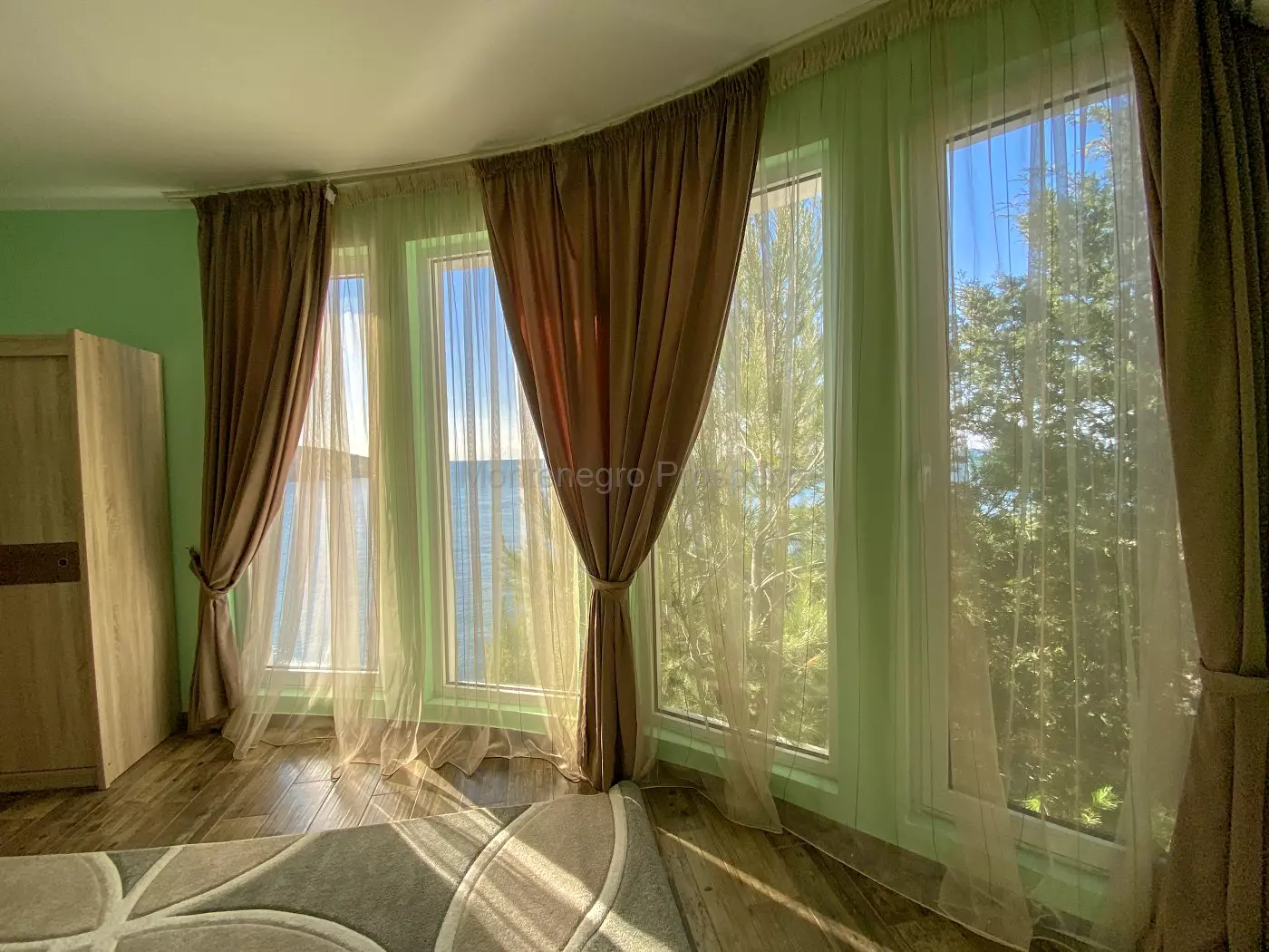 Villa na prodaju prva linija 10221 12