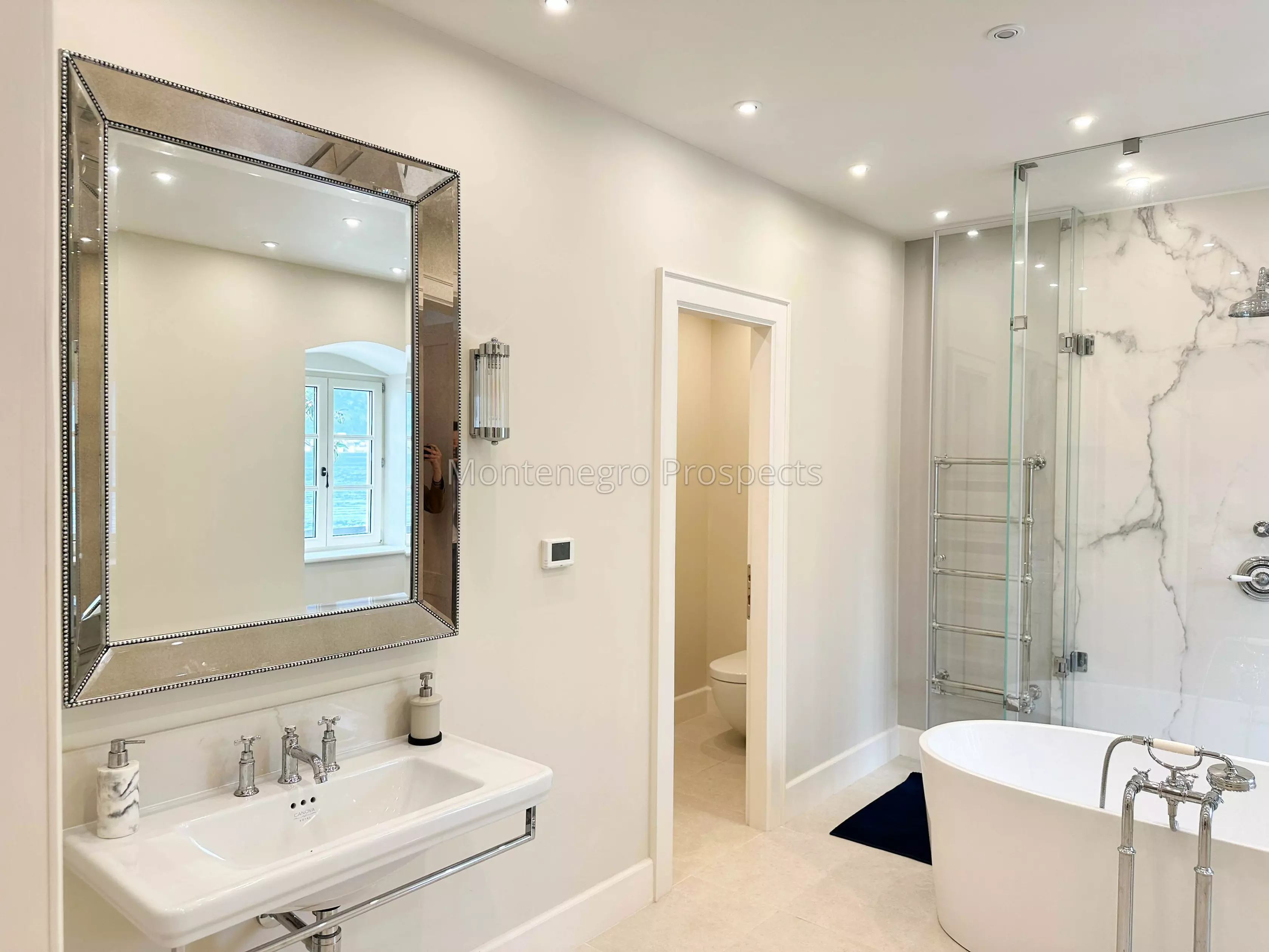 Vila for sale 13589 50