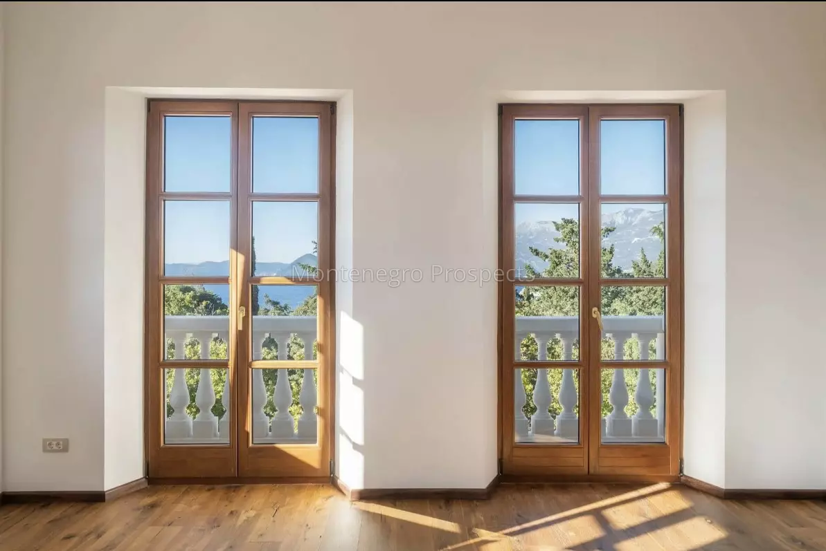 82433 3
