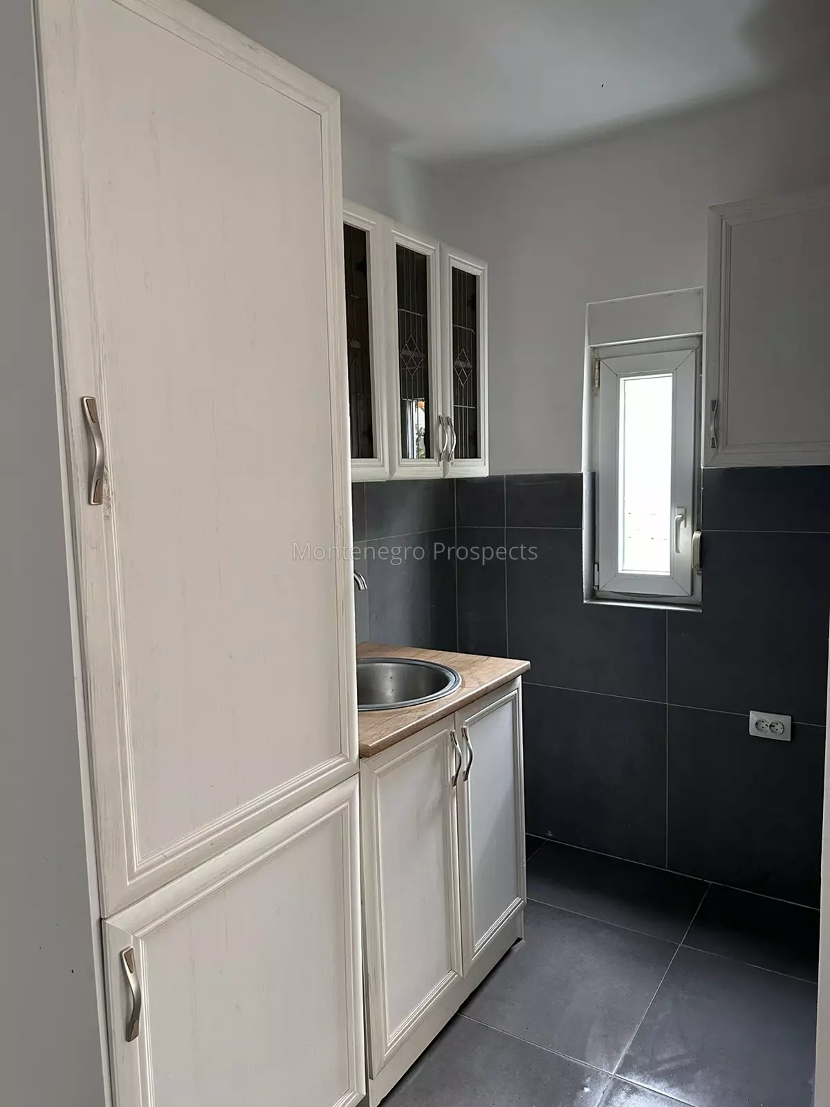J10220 4