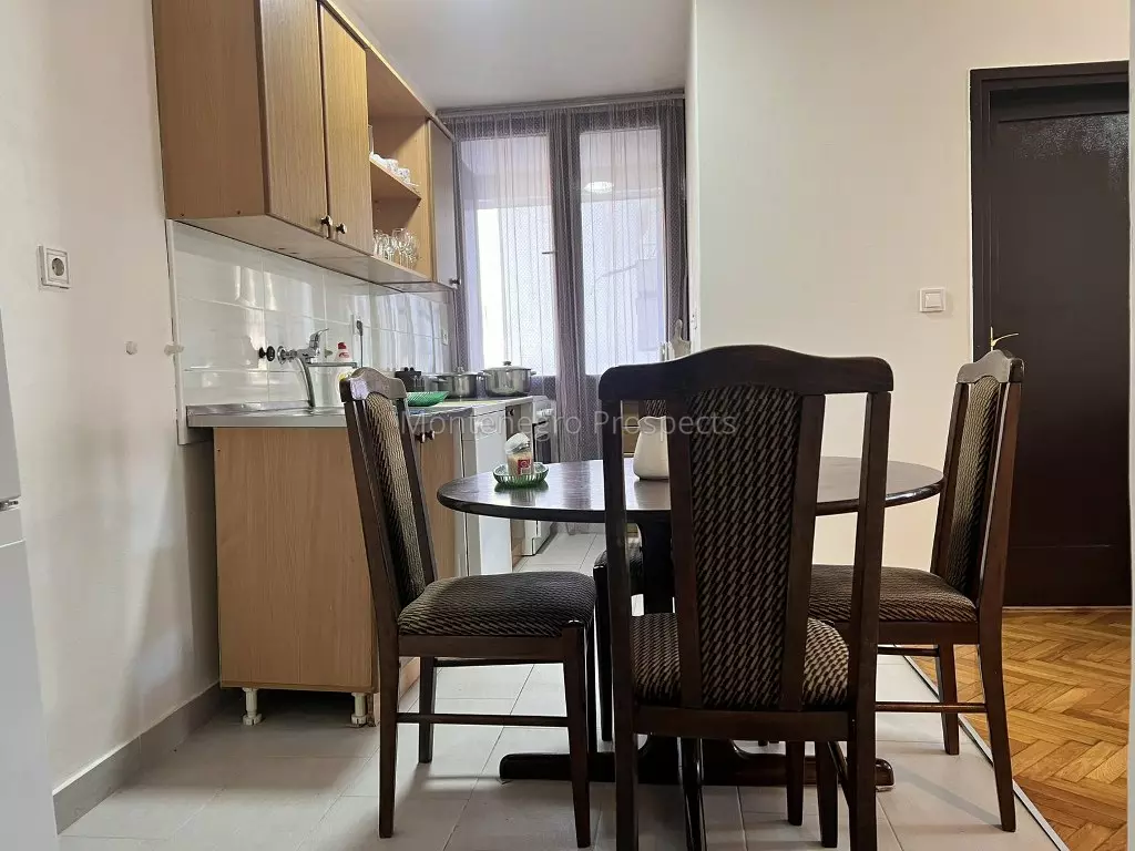 Comfortable three bedroom apartment in the centre of tivat 13789 1