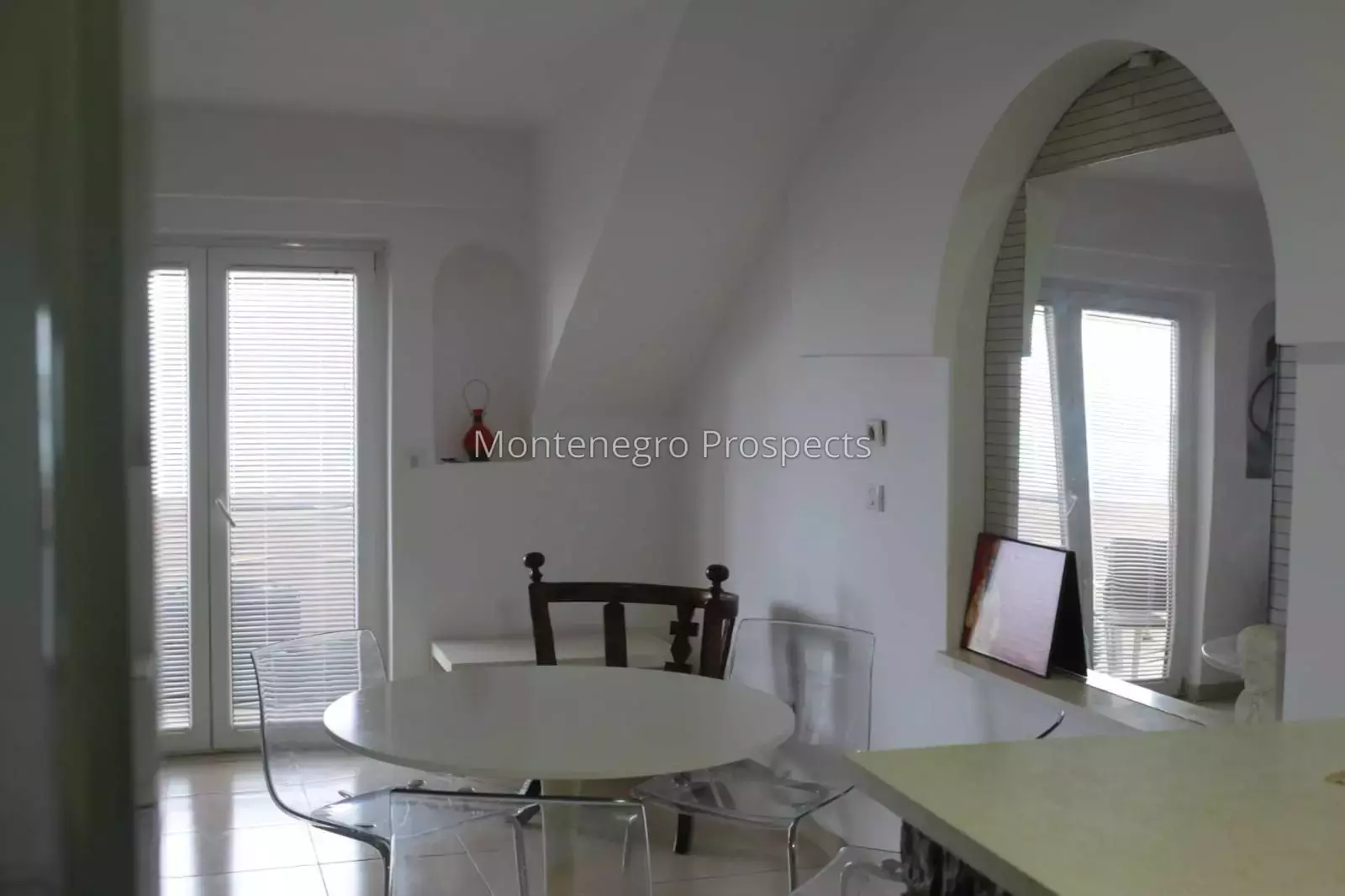 One bedroom apartment with sea views in donja lastva tivat 13794 7.jpg