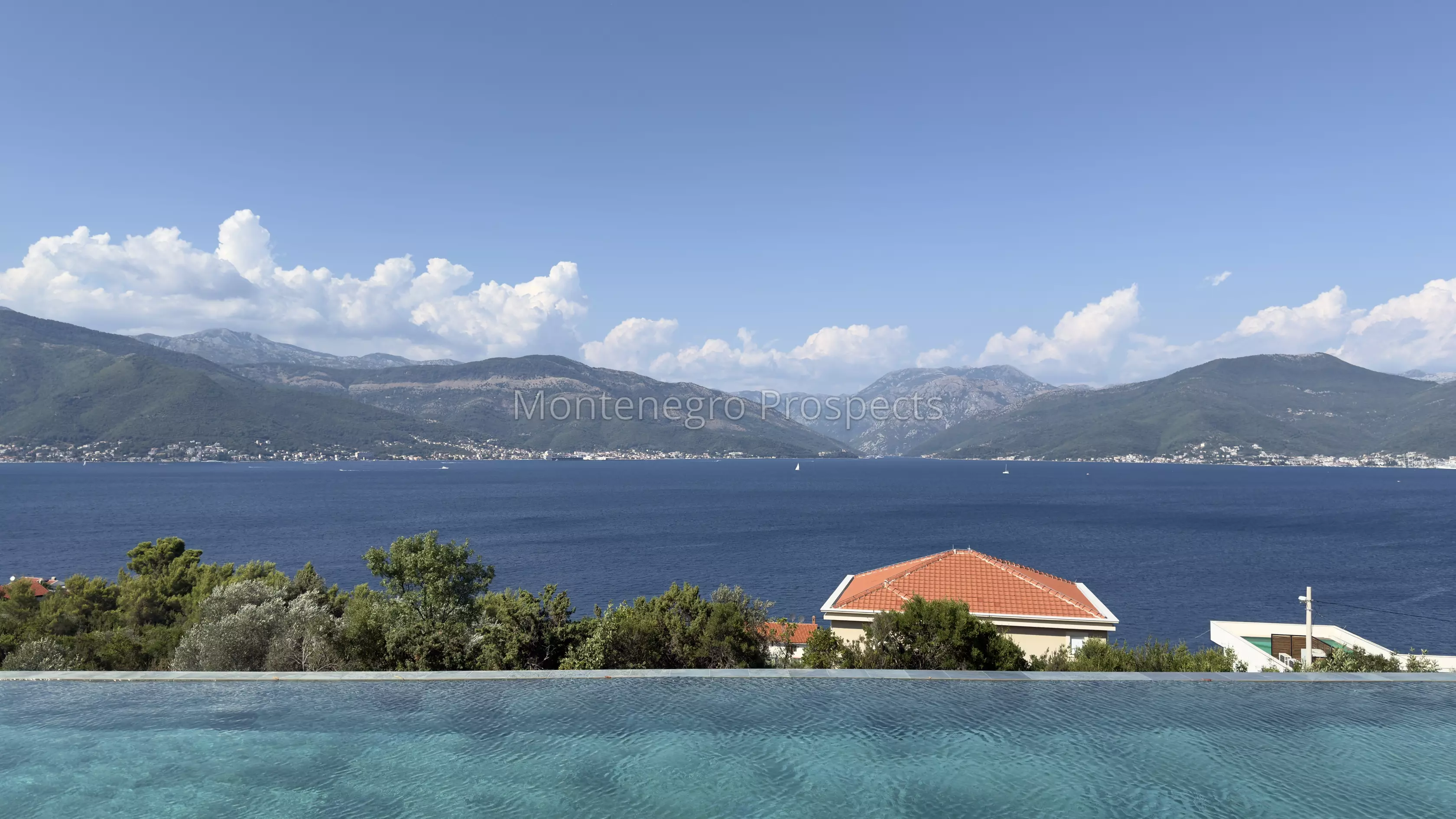 14075 modern apartments in krasici 4   copy
