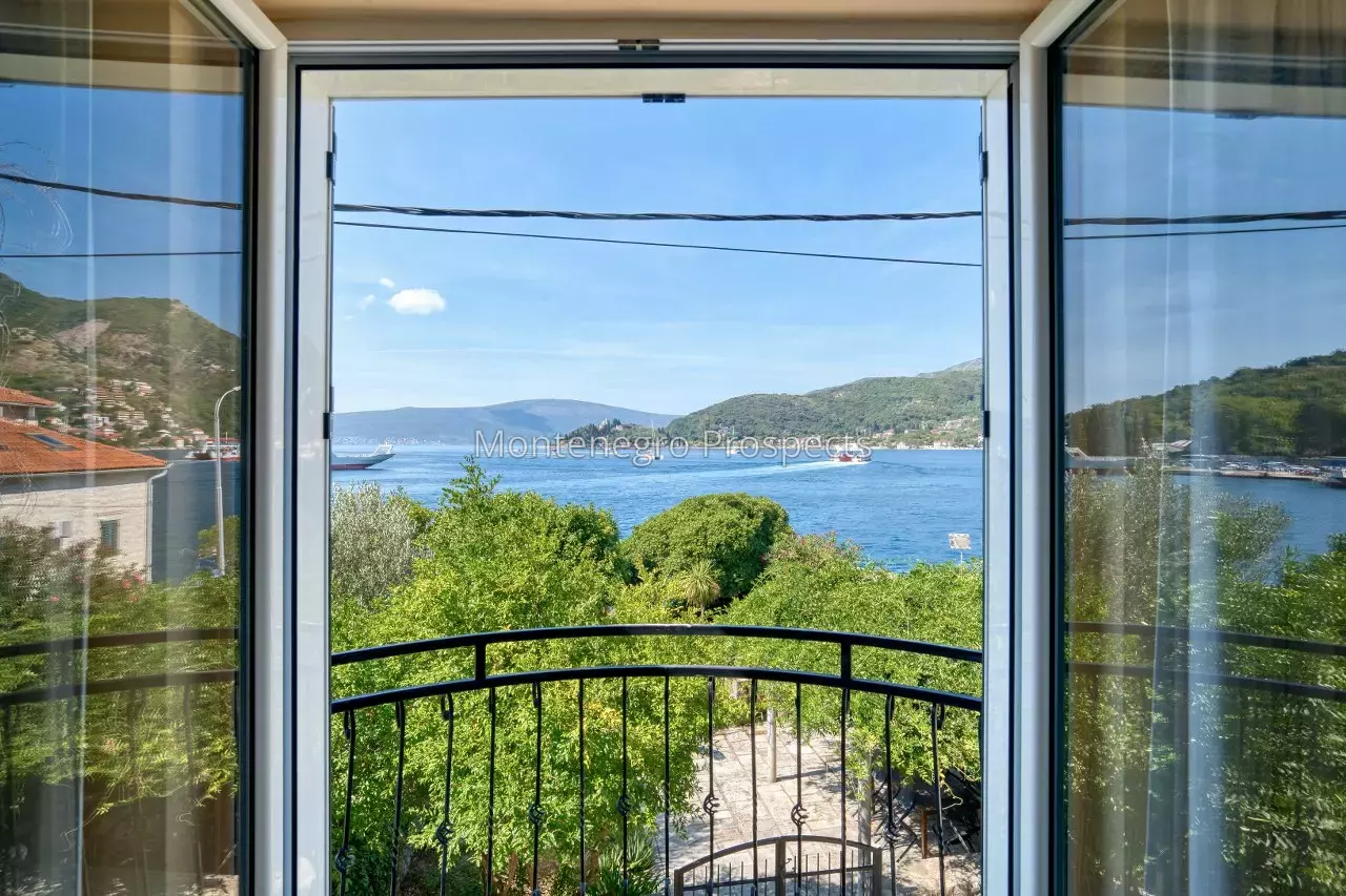 Stone villa on the first line to the sea in lepetani tivat 13822 19.jpg