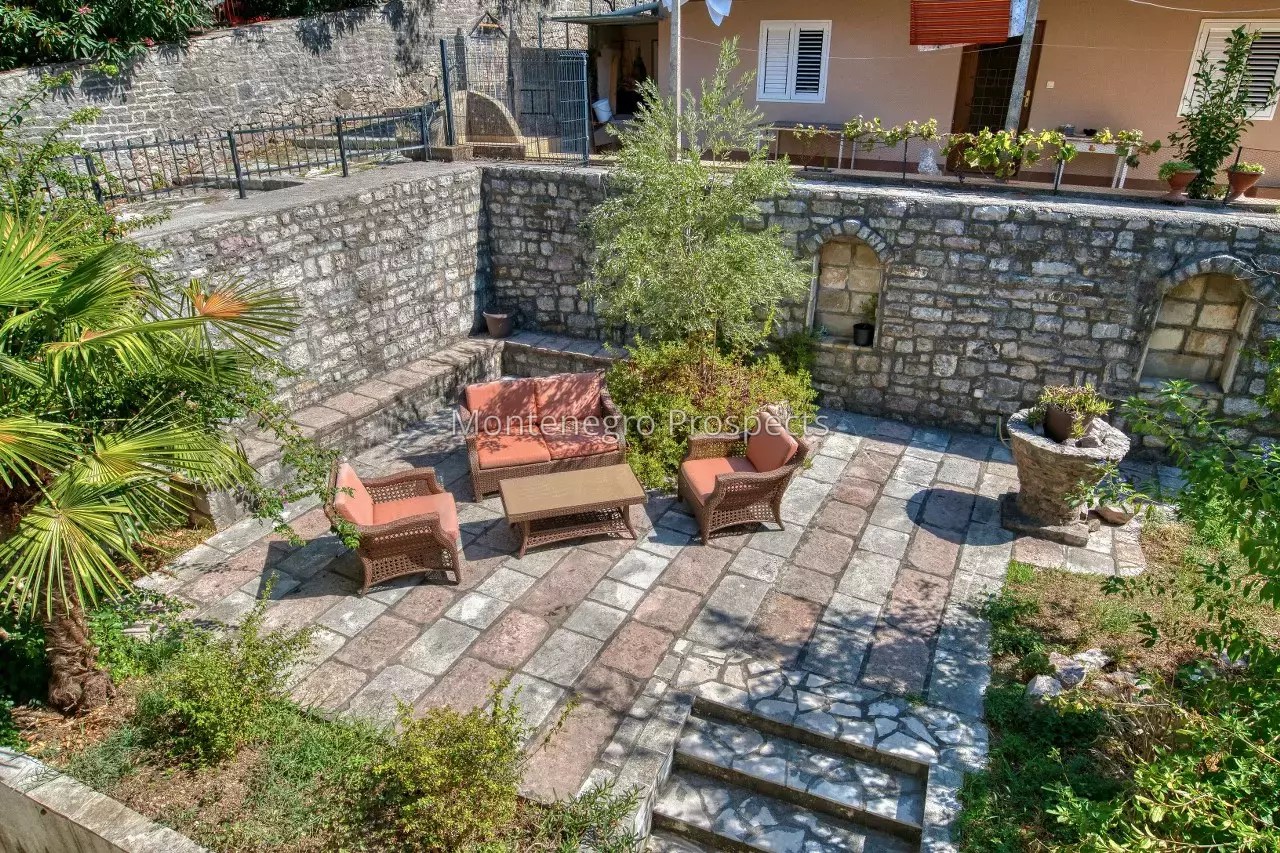 Stone villa on the first line to the sea in lepetani tivat 13822 22.jpg