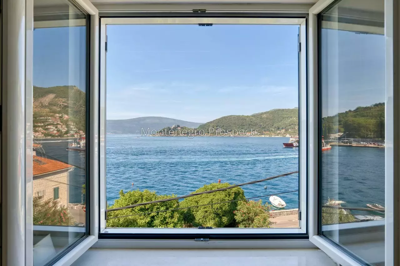 Stone villa on the first line to the sea in lepetani tivat 13822 3.jpg