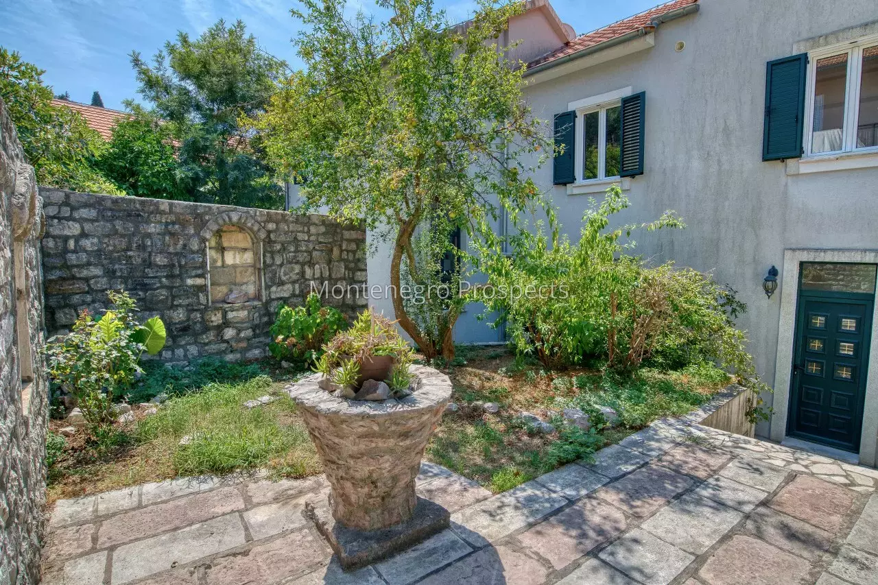 Stone villa on the first line to the sea in lepetani tivat 13822 50.jpg