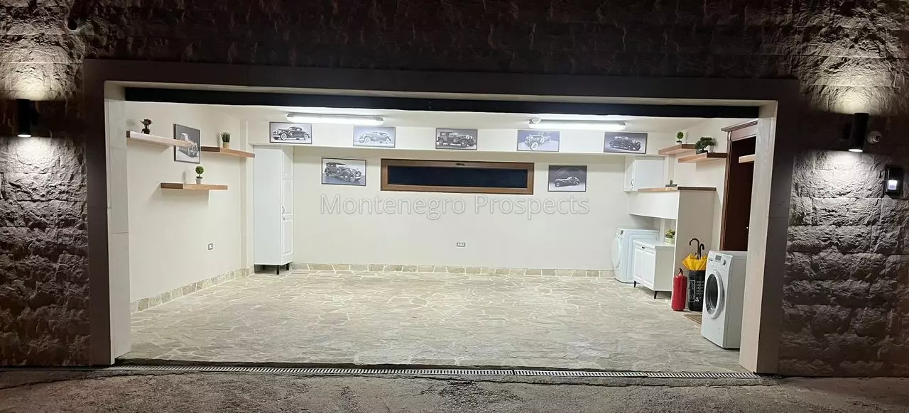 Vila u baru 12728 16 1280x582