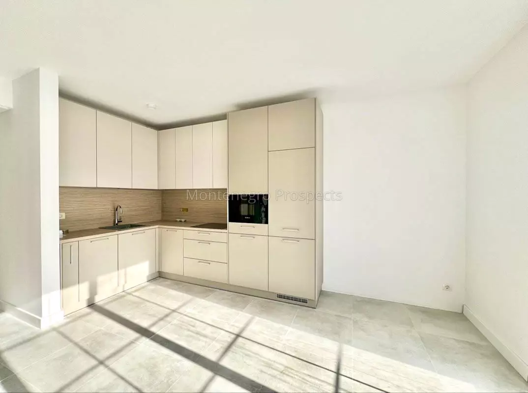 12739 vila skocidevojka 2 1074x800