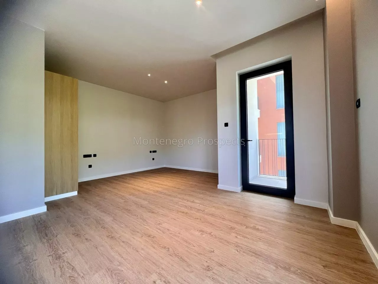 Furnished studio apartment in porto montenegro tivat 13799 1 7