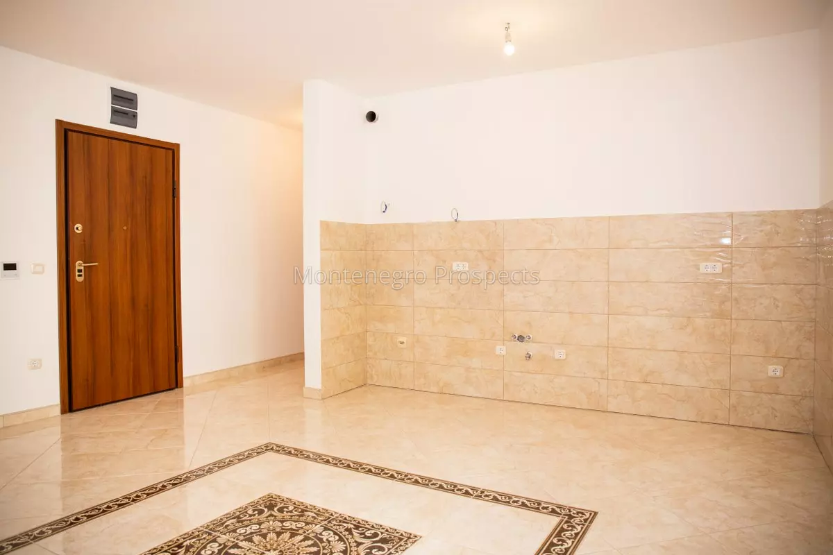 12703 becici an 17 1200x800