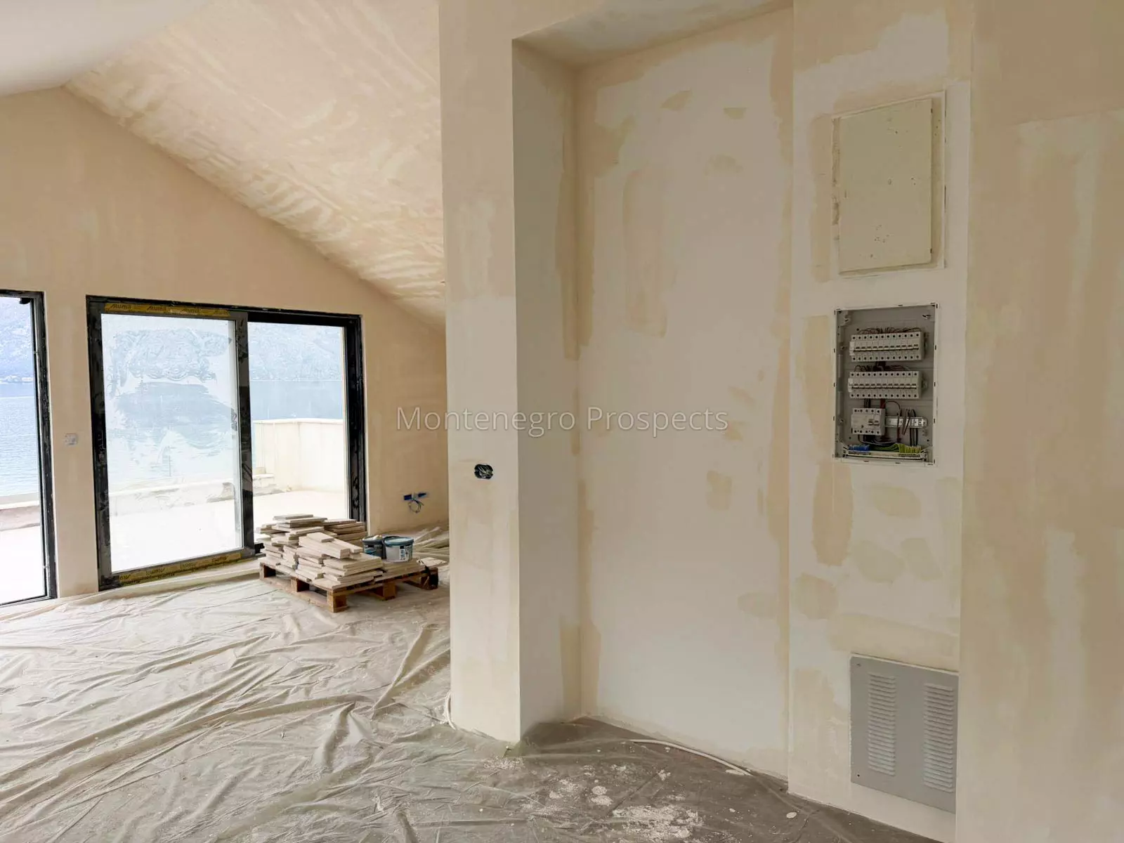 Penthouse for sale dobrota 13844 15