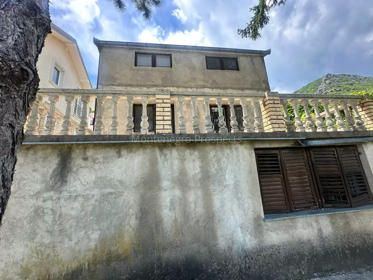 14189 house for renovation kotor 3