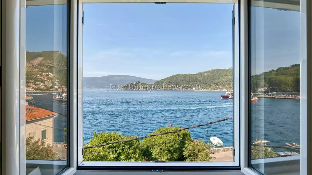 Stone villa on the first line to the sea in lepetani tivat 13822 3.jpg