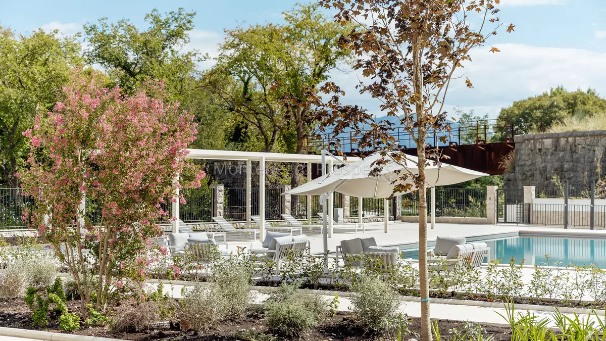 18028 riverside apartments 19