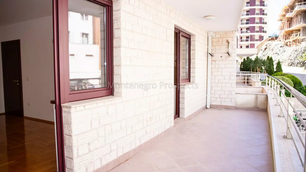 12703 becici an 1 1200x800