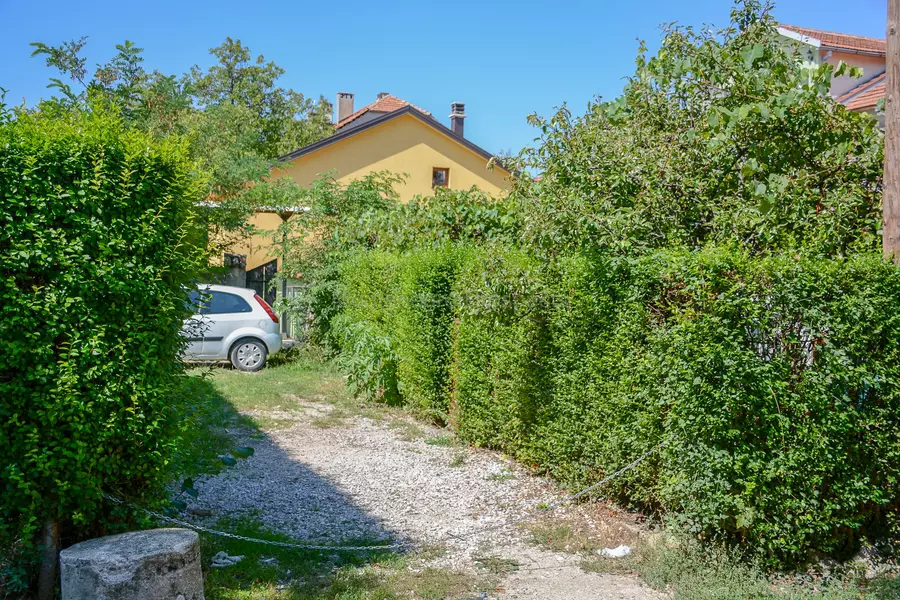 Prodazha doma s kafe v nikshiche otlichnoe raspolozhenie 11121 8