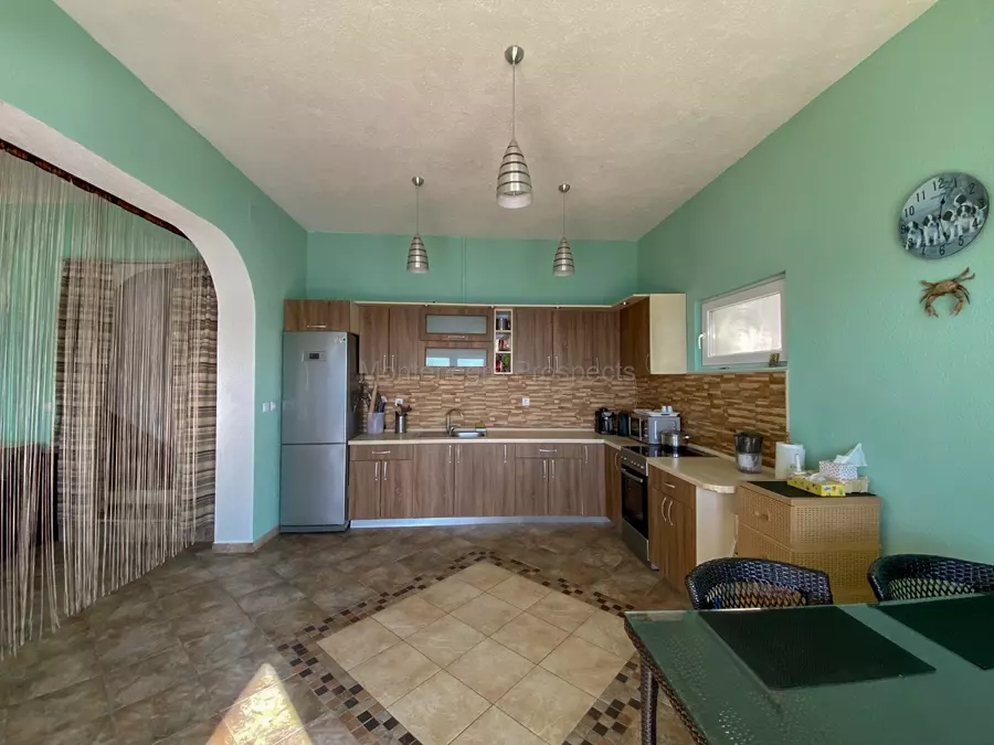 Villa na prodaju prva linija 10221 9