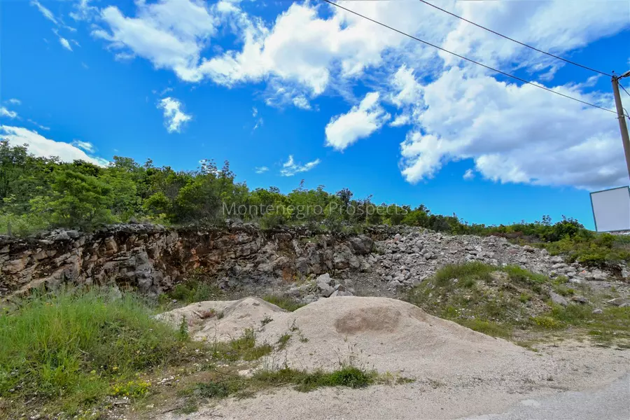 Plot of land with ruin in vranovici kotor bay. 13230 jpg 1