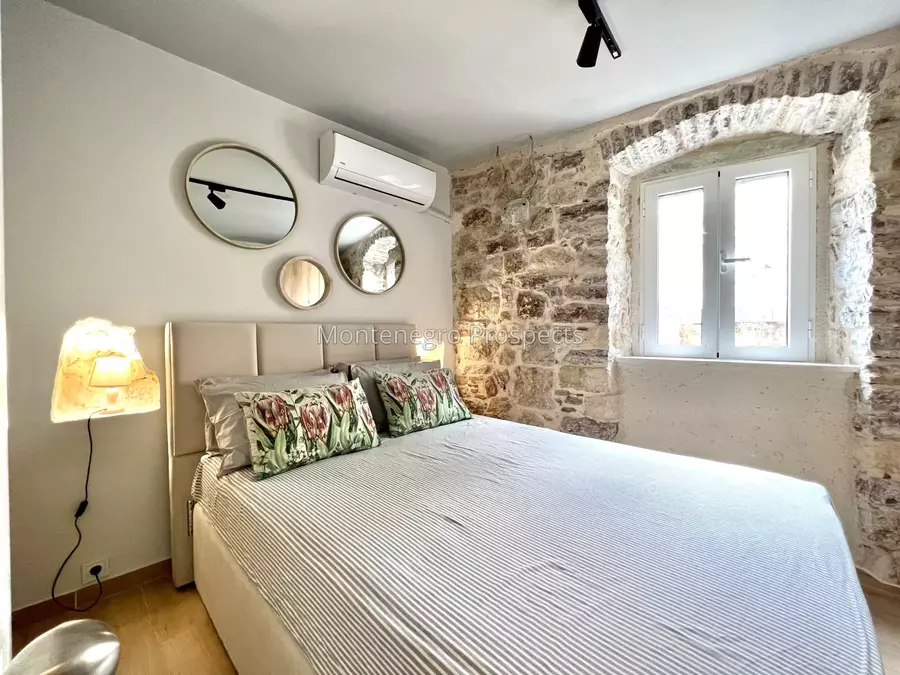 Recently renovated one bedroom apartment in the old town of kotor 13492 23.jpg