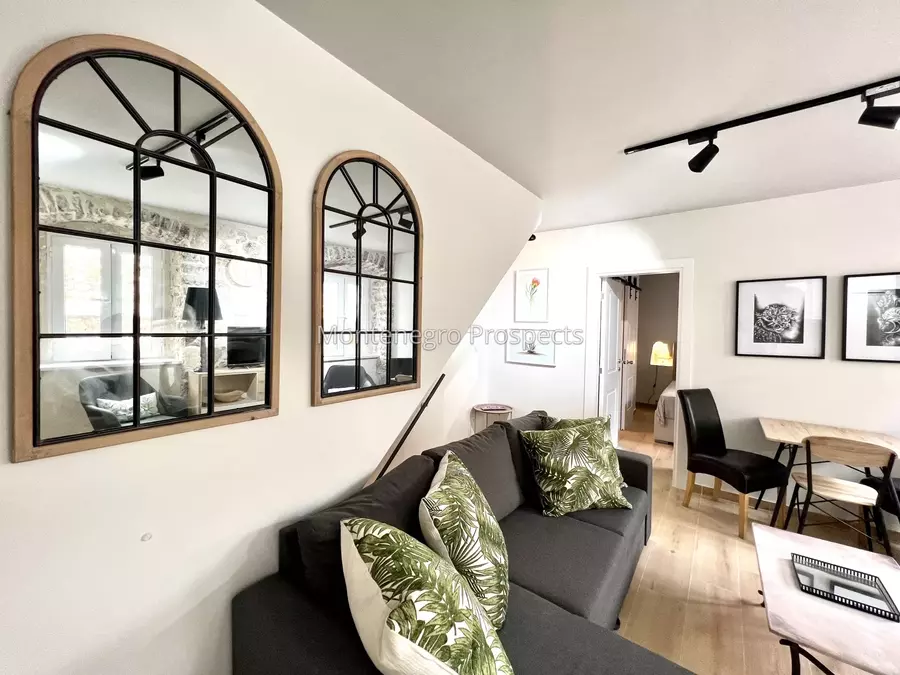 Recently renovated one bedroom apartment in the old town of kotor 13492 26.jpg