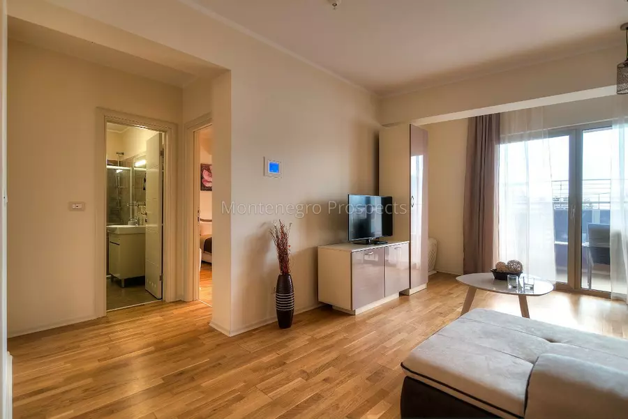 Kvartira s tremja spalnami v becici 12502 13 1198x800