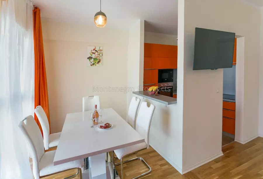 Sovremenaja prostornaja kvartira 12496 11 1175x800