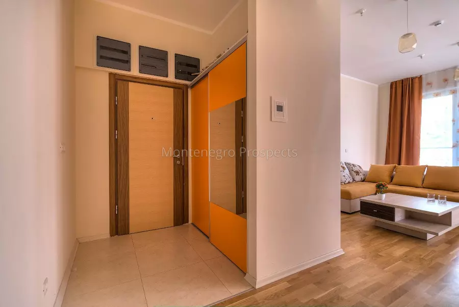 Svetlaja kvartira v 300m od mora 12497 4 1199x800