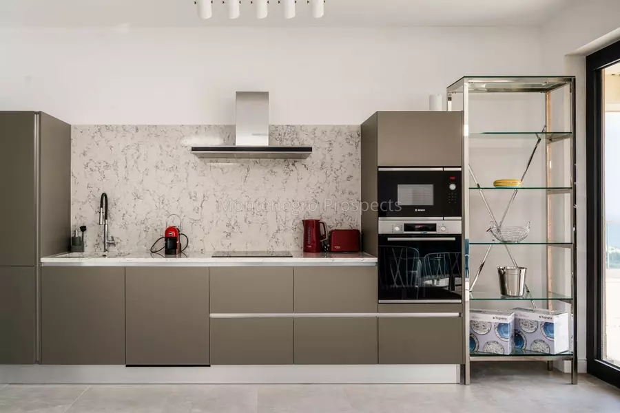 Villa klasa lux v 200m od mora rezevici 12535 6 1200x800