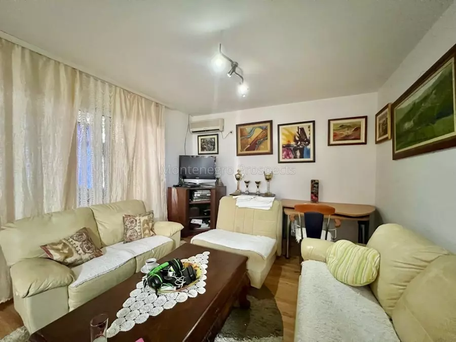 Dom s apartamentami v becici 12546 6 1067x800