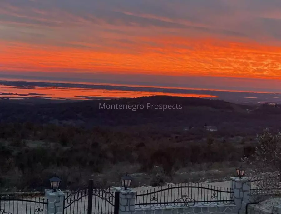 Ekluziv villa s panoramniv vidom i bolsim ucaskom 12607 9 1051x800