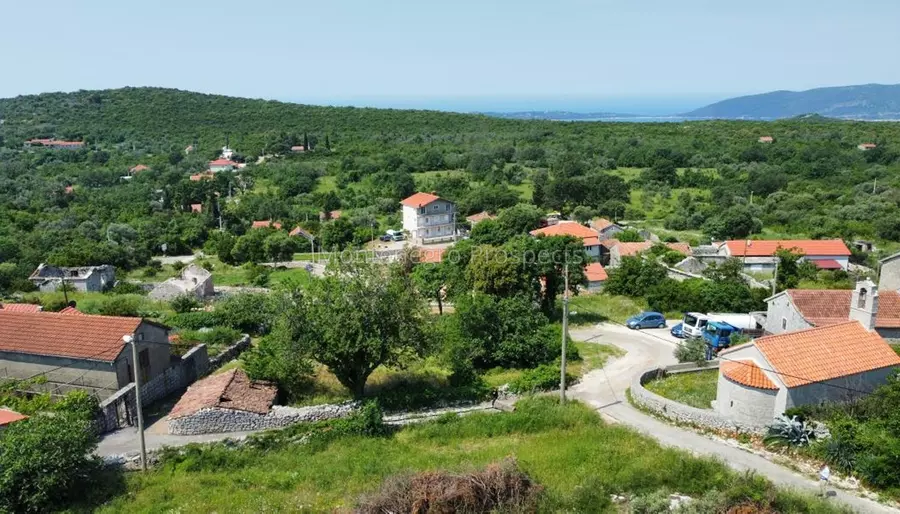 14153 plot in mrkovi 2