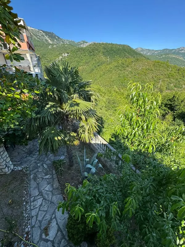 12715 kuca becici 13 600x800