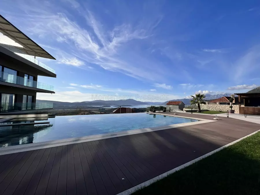 Residential complex royal blue 9