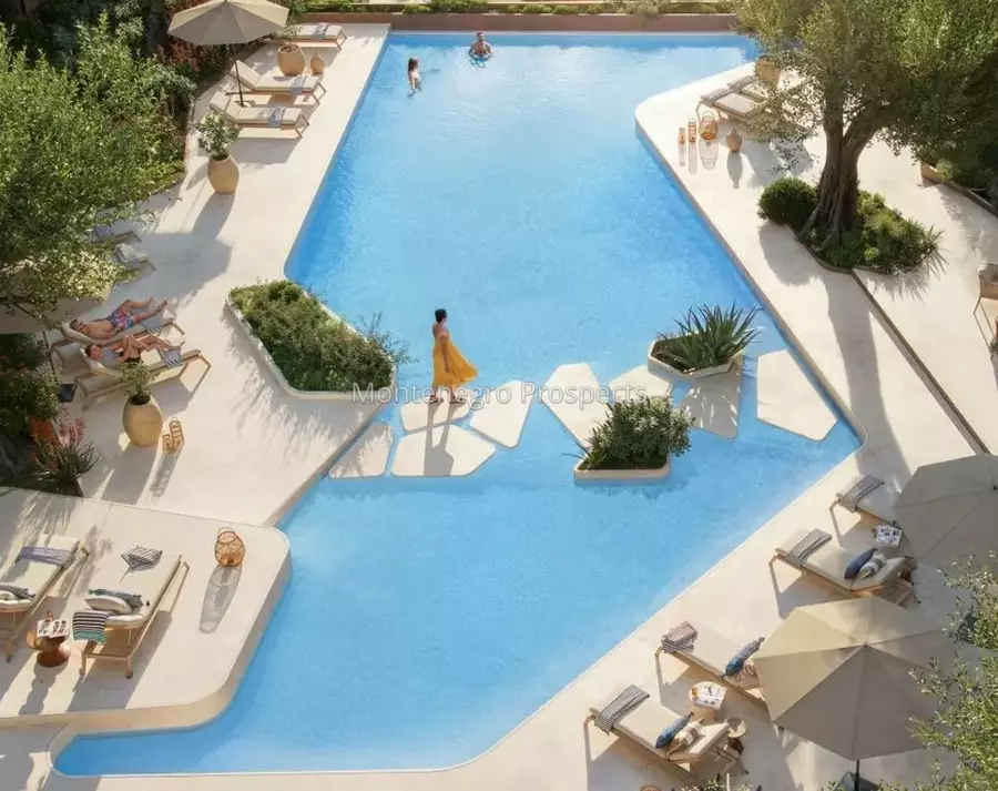 Vero and versa residence porto montenegro 13812 2.jpg
