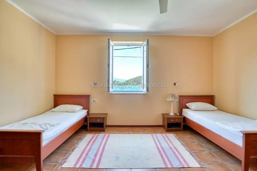 Stone villa on the first line to the sea in lepetani tivat 13822 12.jpg