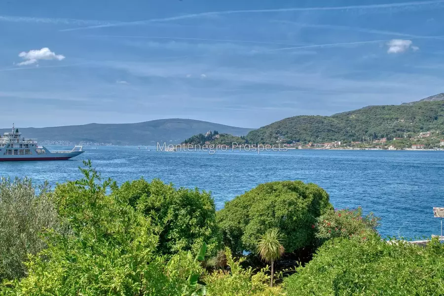 Stone villa on the first line to the sea in lepetani tivat 13822 28.jpg