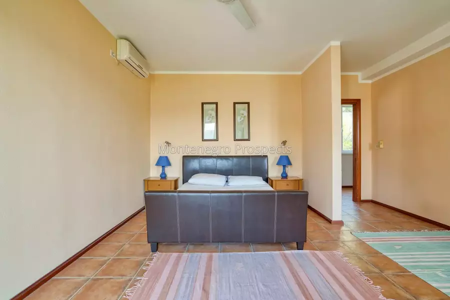 Stone villa on the first line to the sea in lepetani tivat 13822 30.jpg