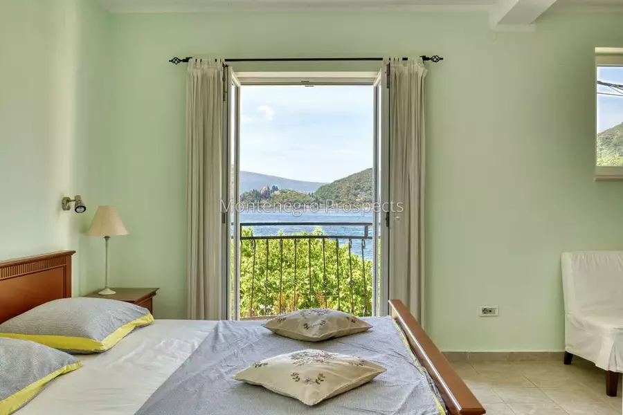 Stone villa on the first line to the sea in lepetani tivat 13822 37.jpg