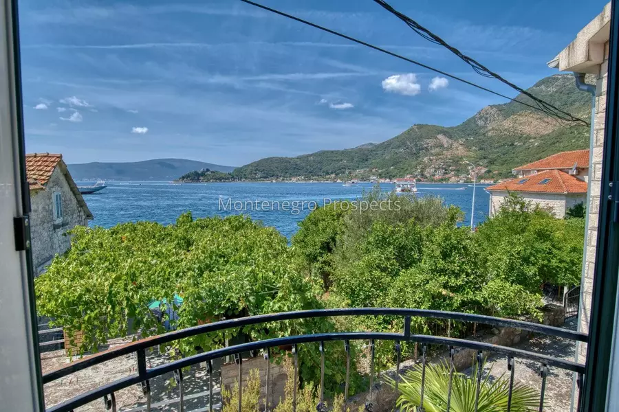 Stone villa on the first line to the sea in lepetani tivat 13822 40.jpg