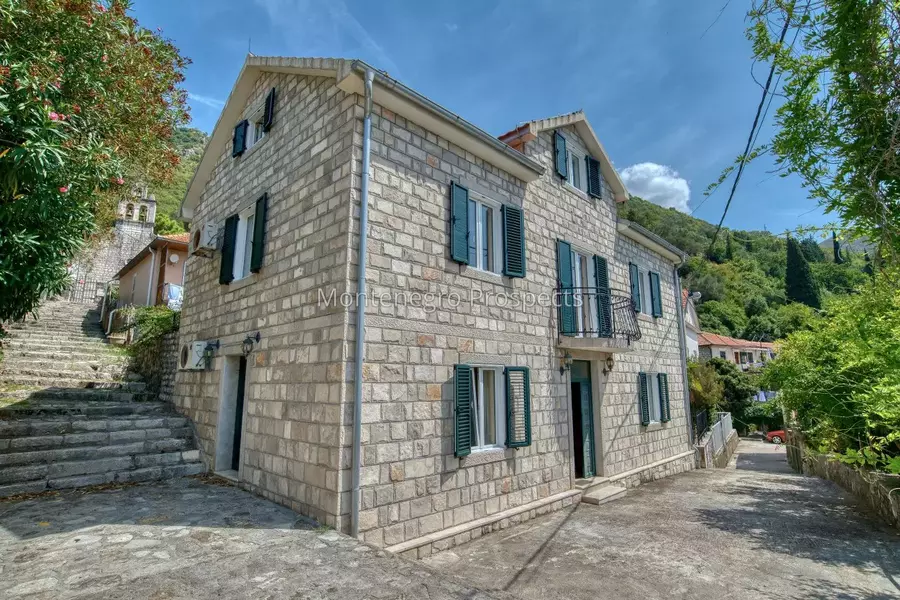 Stone villa on the first line to the sea in lepetani tivat 13822 66.jpg