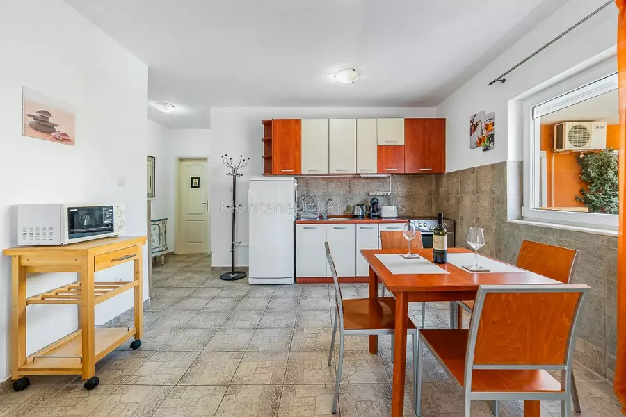 12735 stan u prcanj 8 1200x800