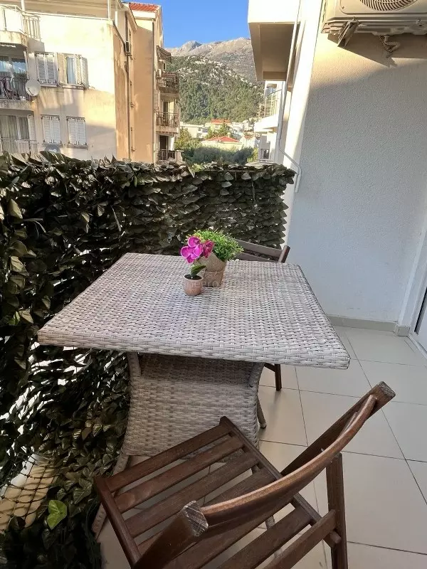 12738 budva stan 2 600x800