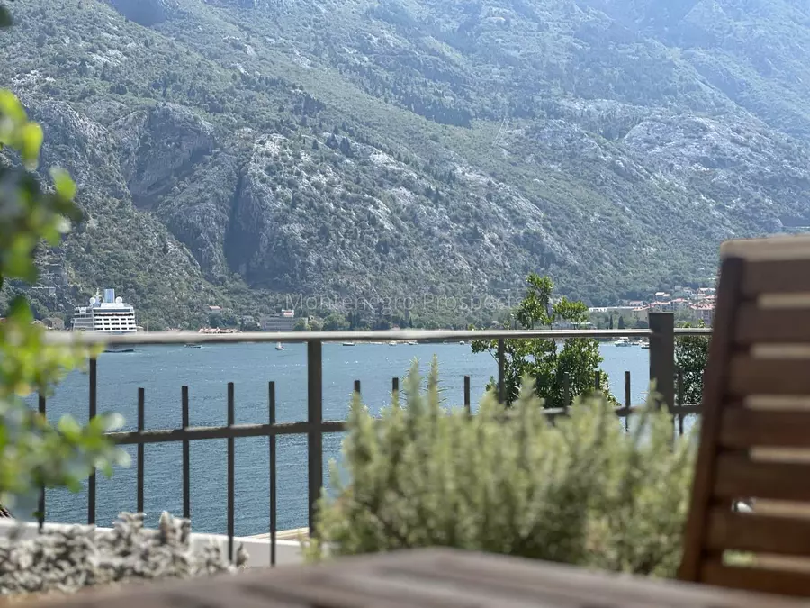 One bedroom apartment with sea views in muo kotor bay 13824 7