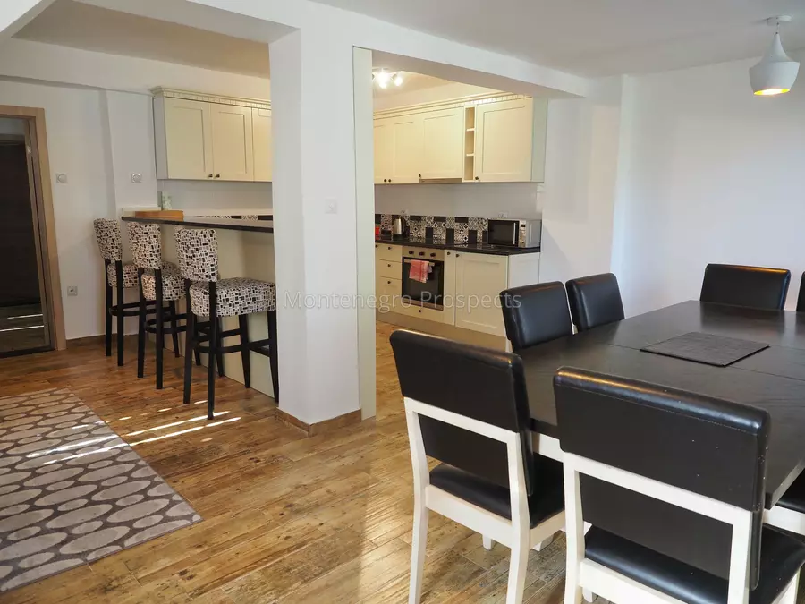 14184 risan stone house 5