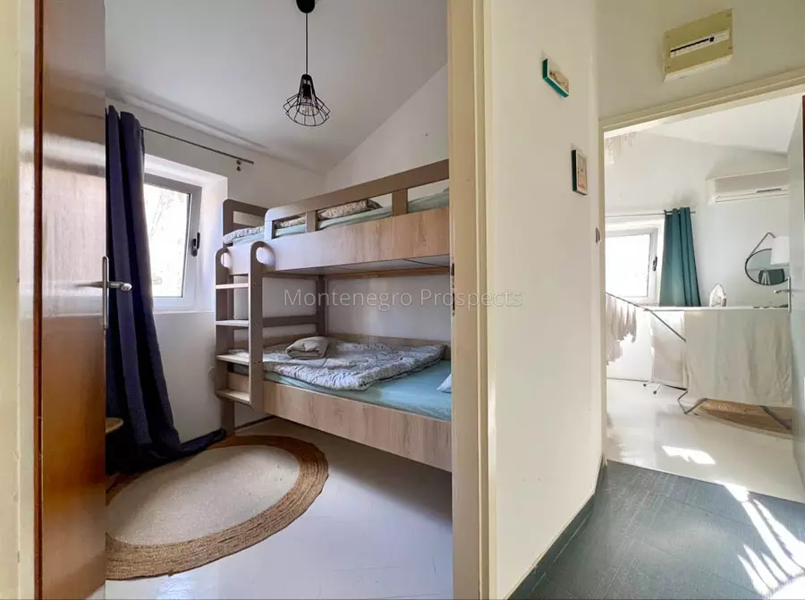 12749 budva old town 3