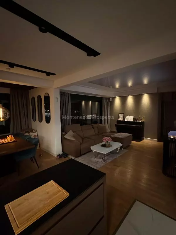 12753 dobrota 2 600x800