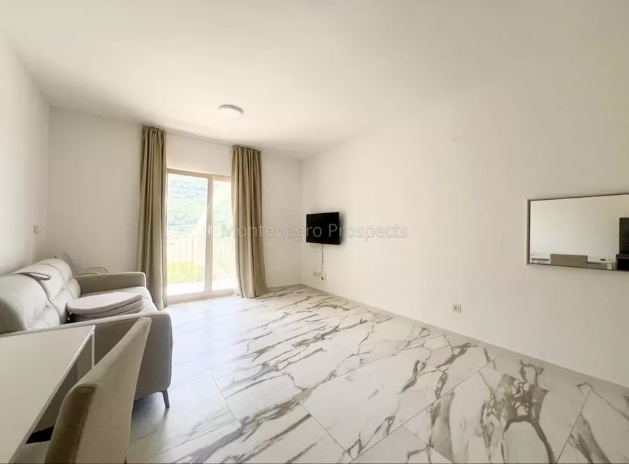 12758 przno 1 1085x800