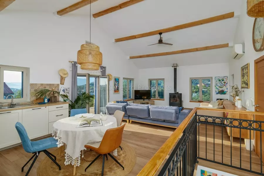 Two bedroom house with beautiful garden in kavac kotor bay 13849 15