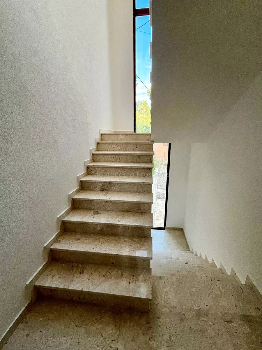 10695 14